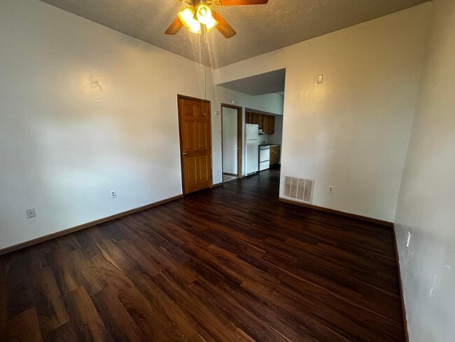 Building Photo - 406 Washington Ave Unit A Rental