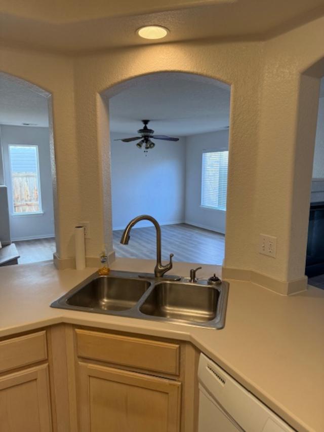 Photo - 3902 Jericho St