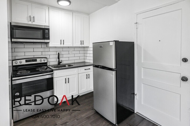 Photo - 851 S Kenmore Ave Unit 14