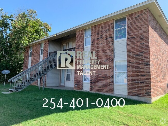 Building Photo - 5712 Redstone Dr Unit D Rental