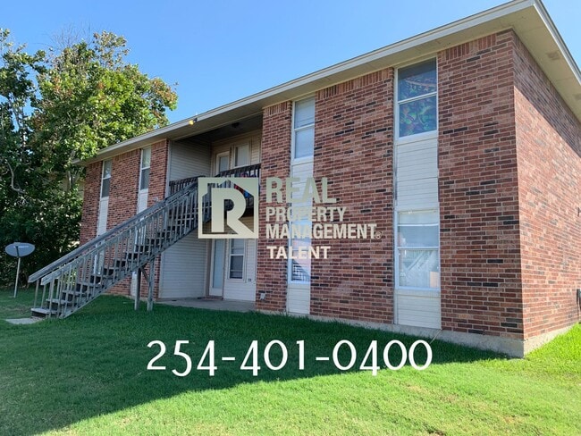 Building Photo - 5712 Redstone Dr Unit D Rental