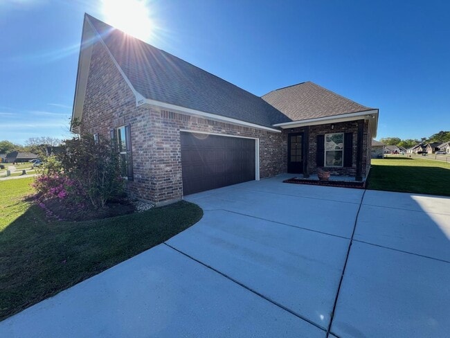 Photo - 9922 Stratford Dr