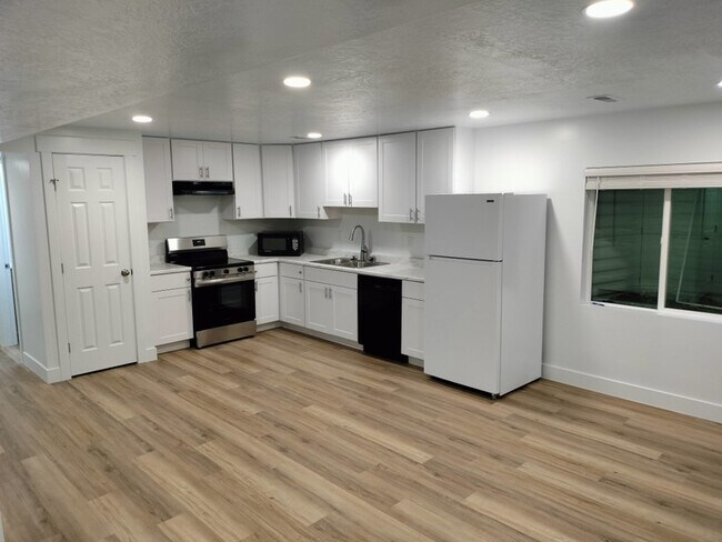 Photo - 7393 Silver Crk Wy Unit B