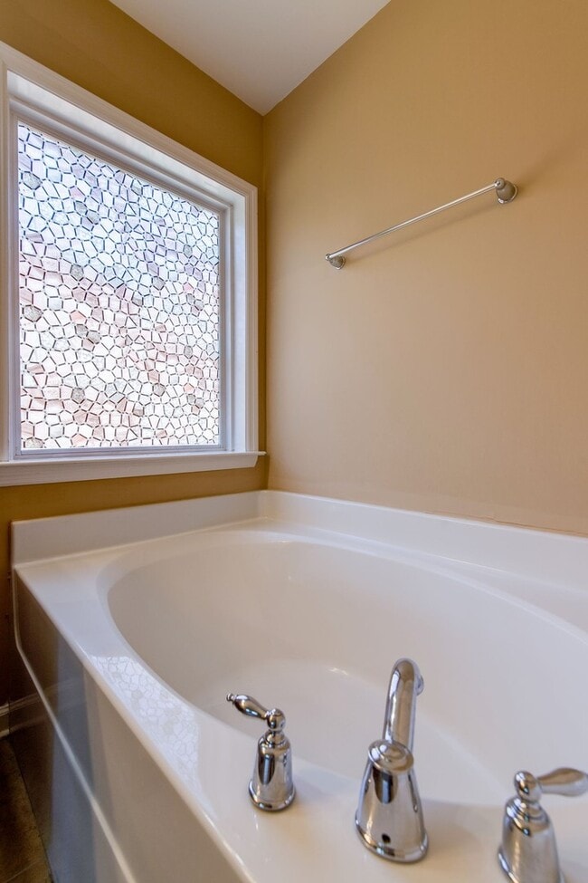 Photo - AVAILABLE NOW. 4 Bedroom 3 Bath. Over 3,000 square feet at  Providence Place.  Close to everythin...