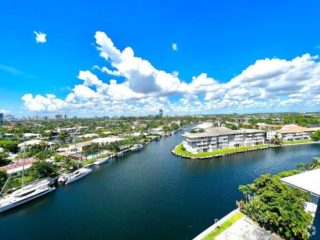 Building Photo - 401 Golden Isles Dr Unit 1011 Rental