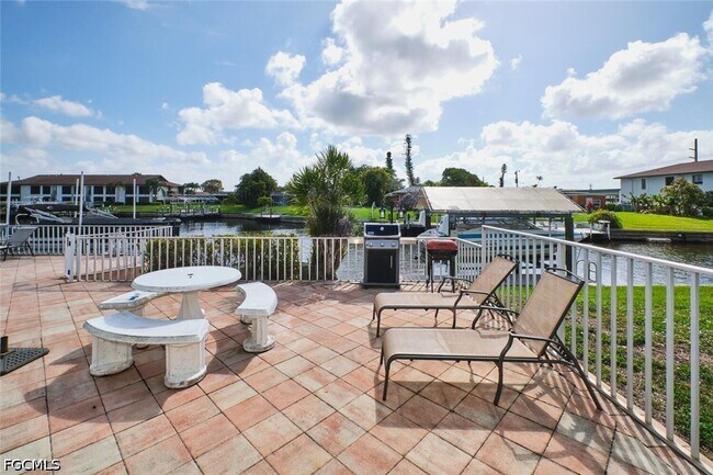 Photo - 4707 SE 5th Ave Unit 102