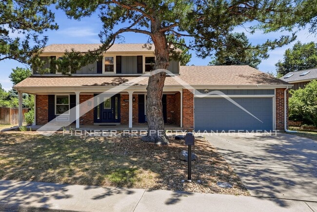 Building Photo - Single Family Home with 2 Car Garage and Central Air!