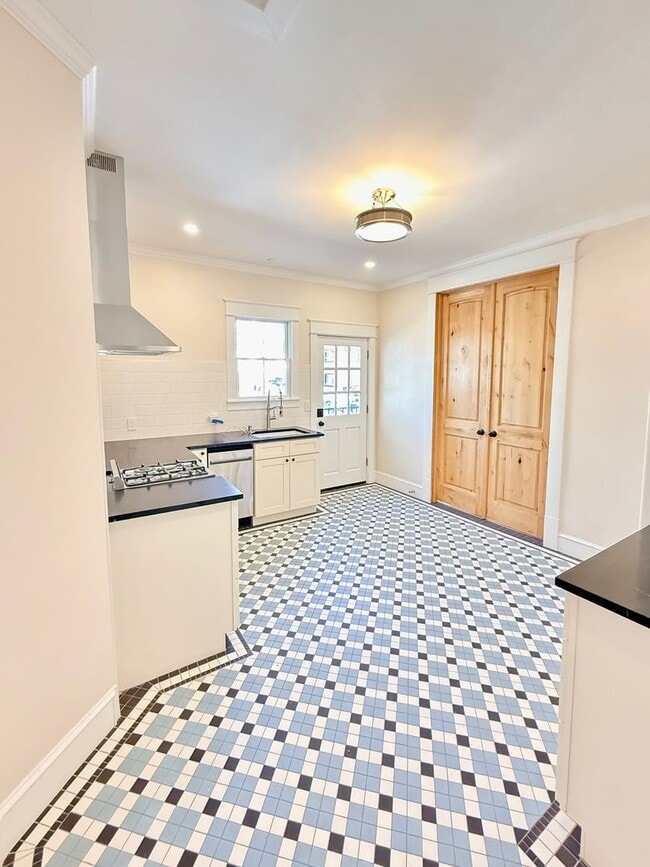 Photo - Fully Renovated 2 Bed, 2 Bath Apartment + Den Near UNR – Unit 2 Unit 2