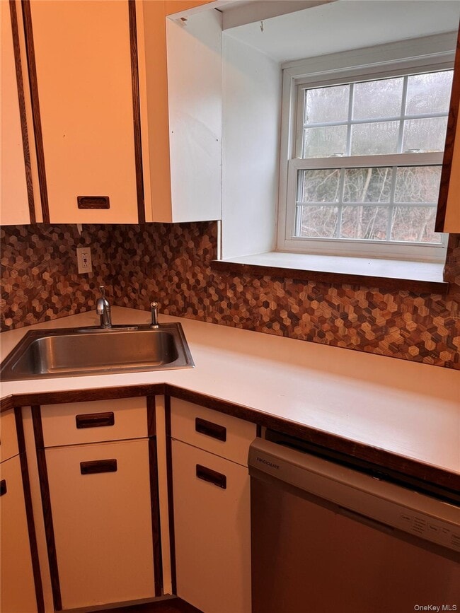 Photo - 101 Sylvan Ave