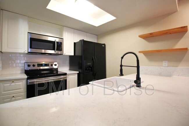 Building Photo - 6236 Coach Royale Ln Rental