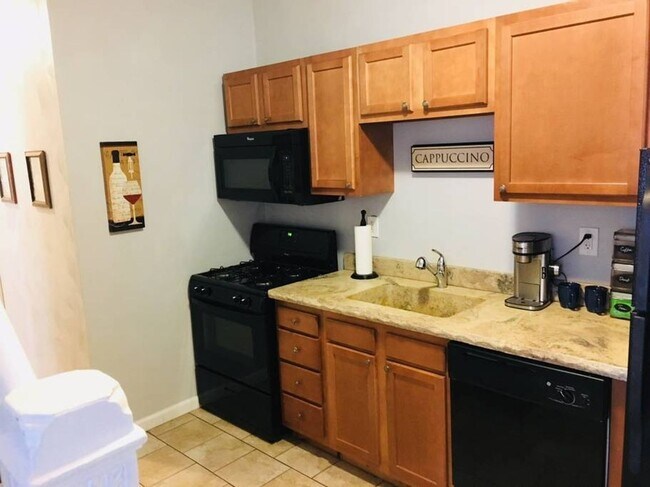 90 S 22nd St Unit House