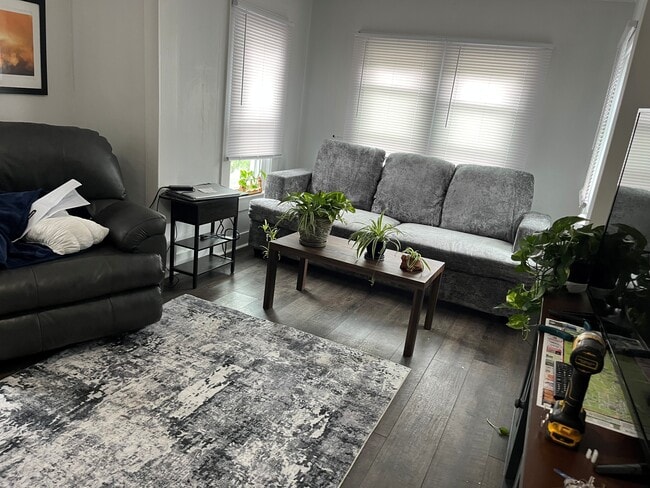 Photo - 127 Jefferson St Unidad 2