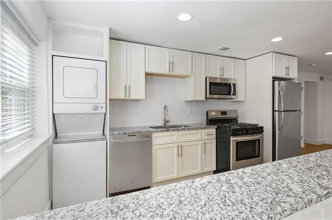 Photo - 880 St Charles Ave NE Unit 10