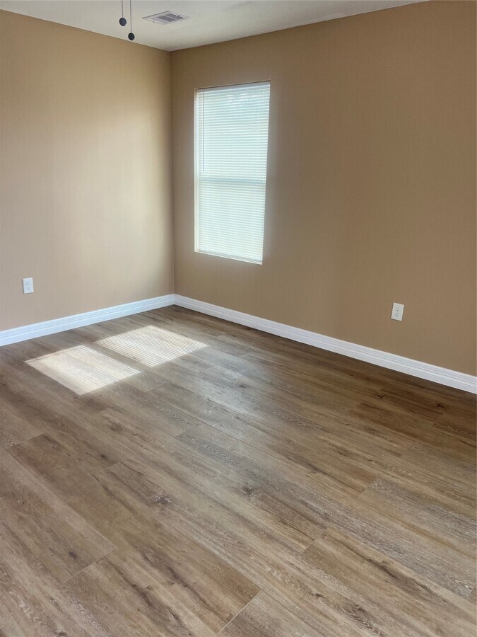 Photo - 341 Cartersville St