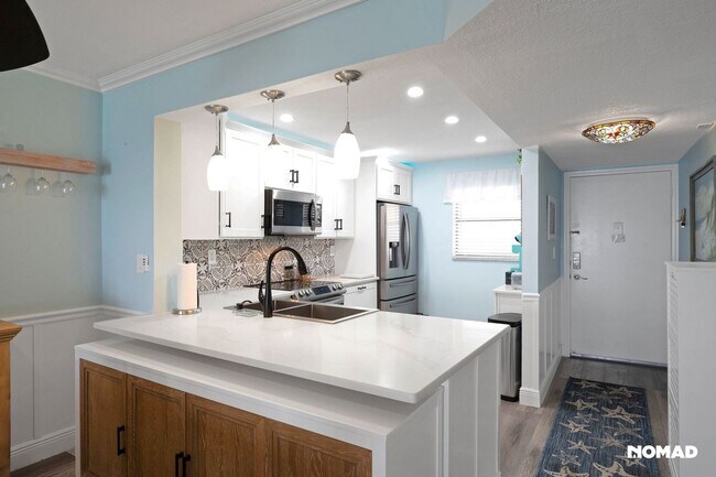 Photo - Oceanfront 2br / 2 ba Condo on Hutchinson ...