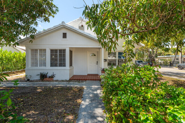 Building Photo - 4815 N Flagler Dr Rental
