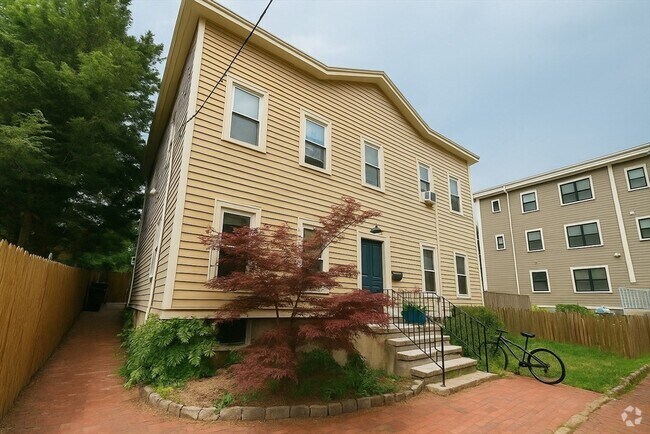 Building Photo - 101 Prospect St Unit u2 Rental