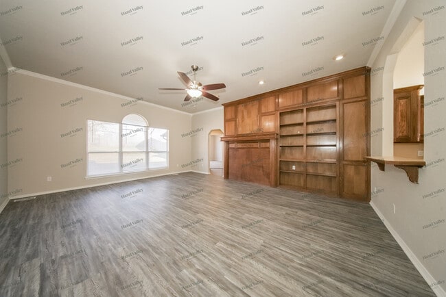 Photo - 818 Hunters Run