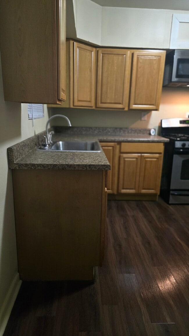 Photo - 443 Fargo Ave