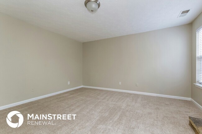 Photo - 704 Waterstone Ct NW