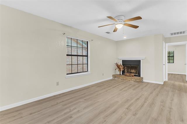 209 W Trinity St Unit C
