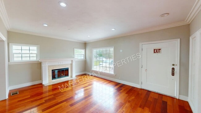 Photo - Charming 4-Bedroom Home in Wilshire Park HPOZ – Private Decks, Backyard & Garage!