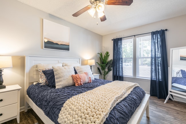 Photo - Hawthorne at New Centre