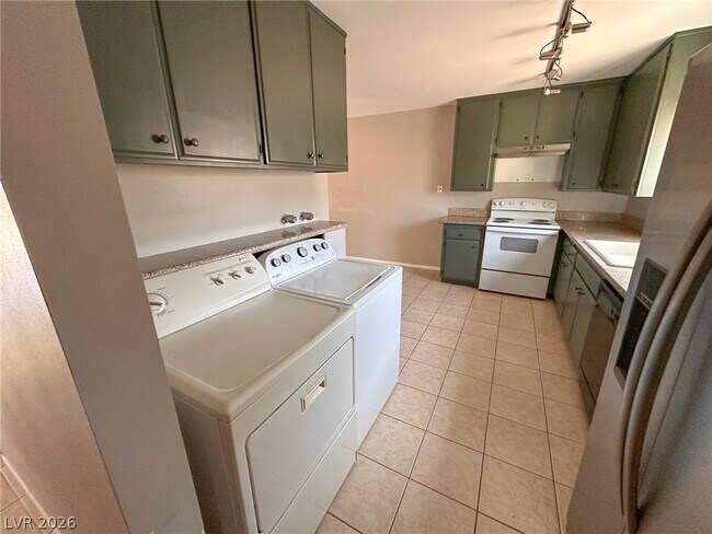 Photo - 641 E Pecos Way