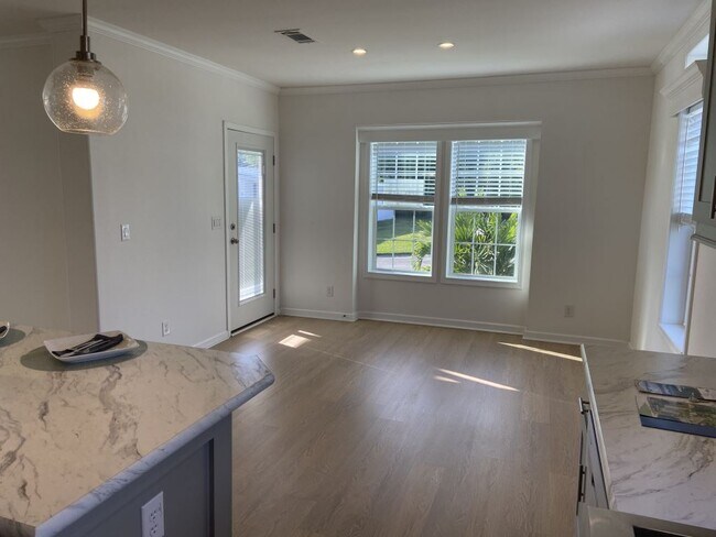 Photo - 102 Congress St