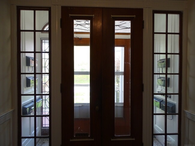 Photo - 75 S Main St Unit B