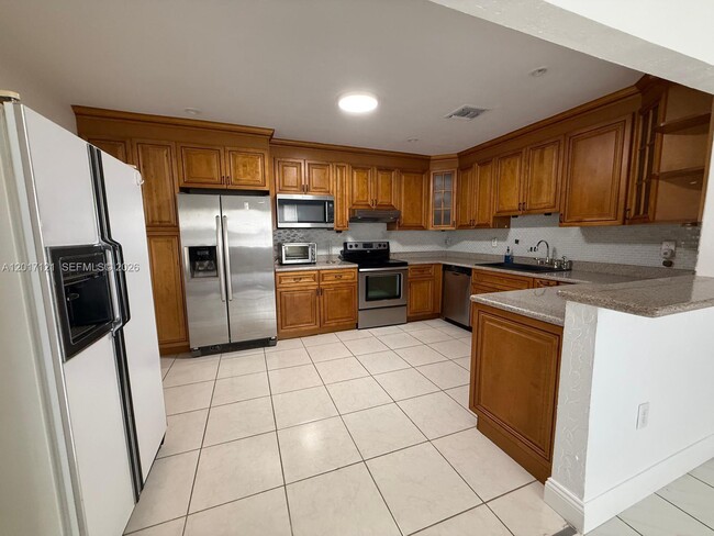 Photo - 2650 SW 13th Ave