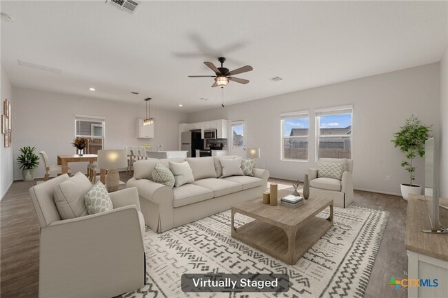 Photo - 817 Circle Wy