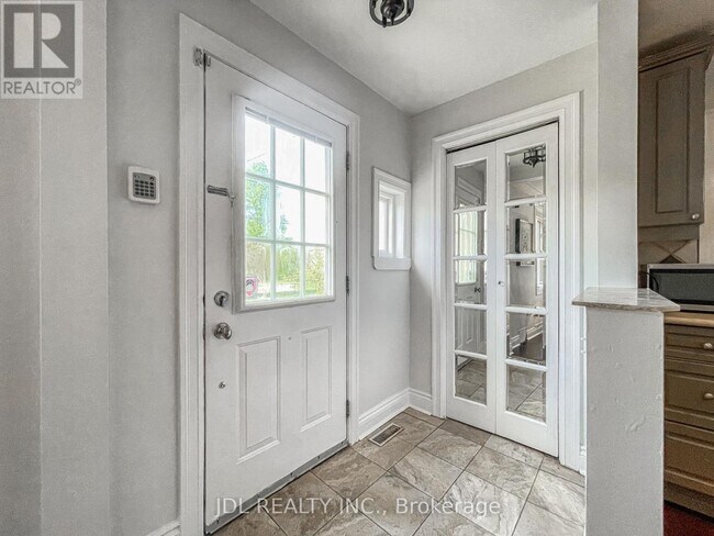 Photo - 209 Harlandale Ave