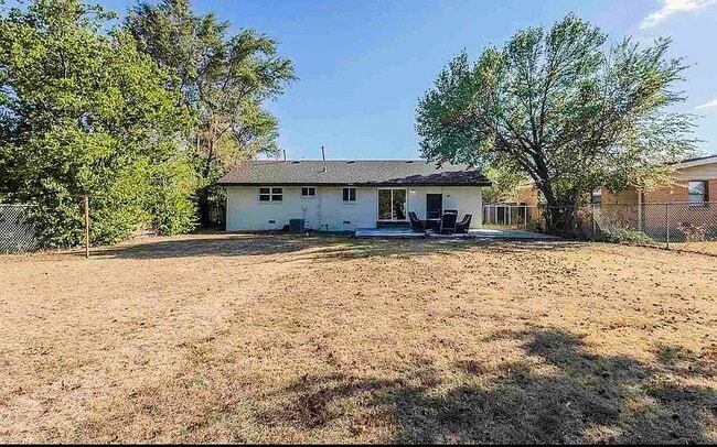 Photo - 4517 NW Cheyenne Ave