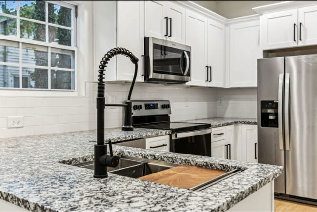 Photo - 139 Morningside Ln