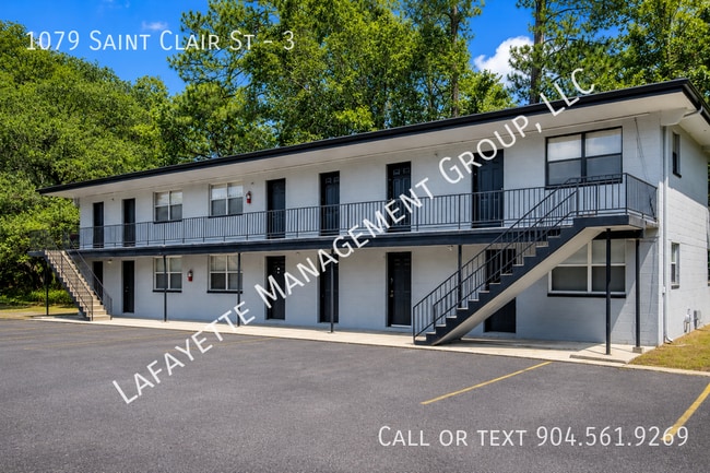 Building Photo - 1079 St Clair St Unit 3