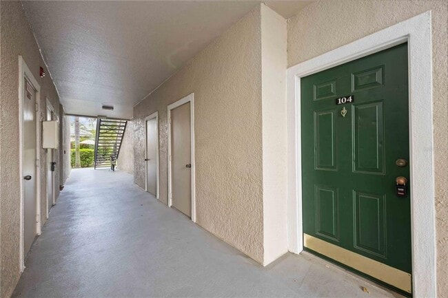 Photo - 5152 Northridge Rd Unit 104
