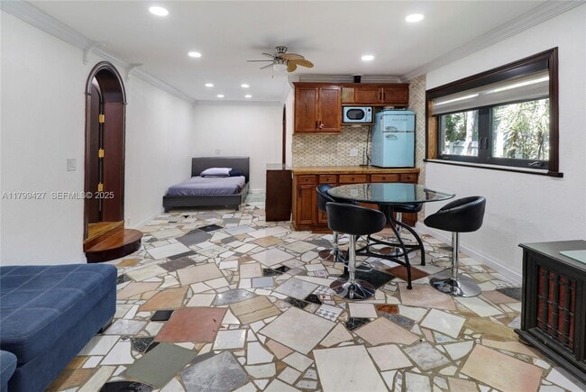 Photo - 550 Quail Ave