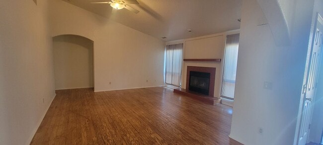 Photo - Unfurnished, 1-year long-term rental