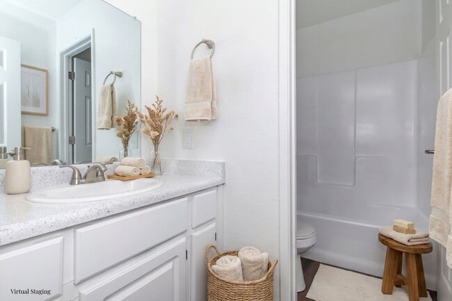 Photo - Foxwood Apartment Homes