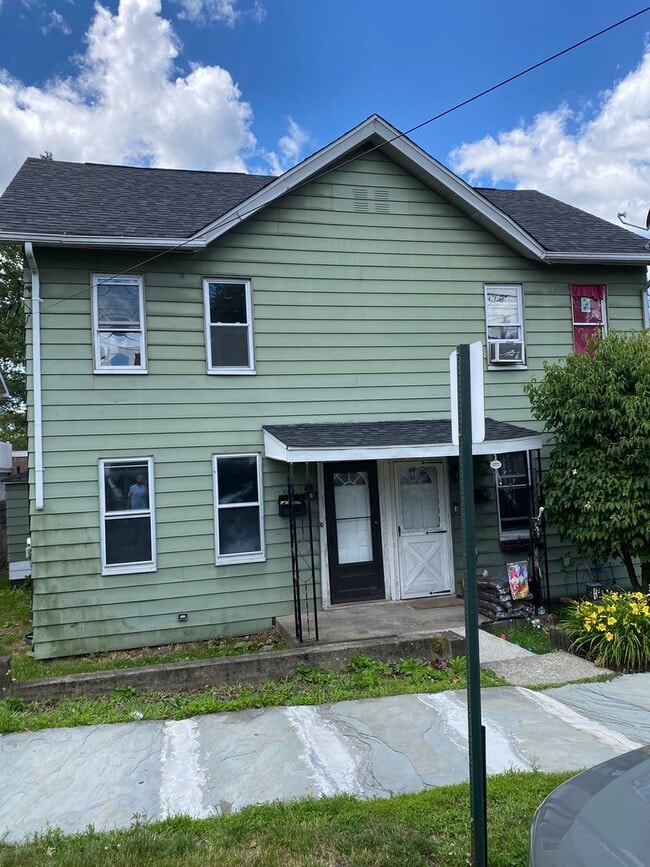 Photo - 938-940 Beech St Unit 940 Beech St