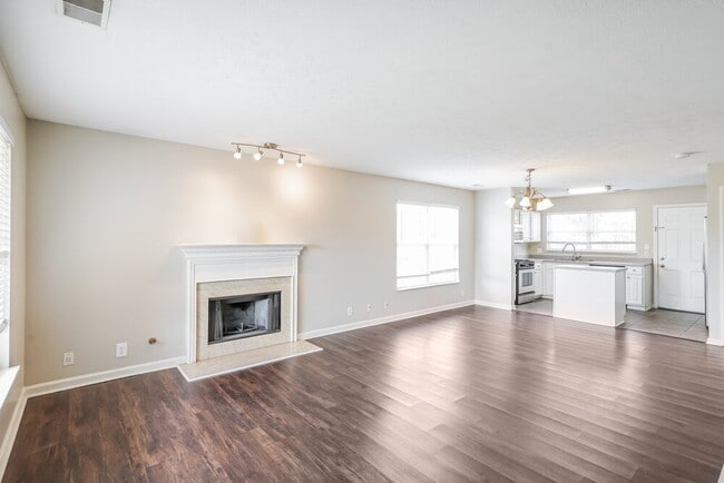 Photo - 1701 Stone Hollow Ct