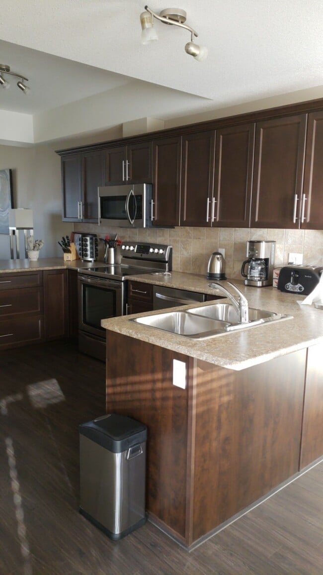 Photo - 3 Bed 2.5 Bath Unit in Fort Mcmurray, AB Unité 1