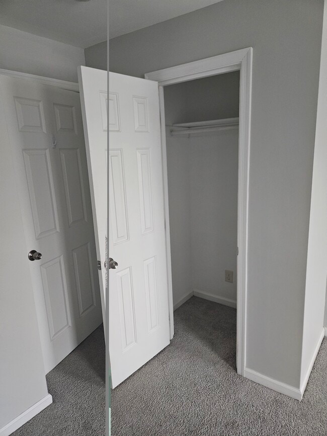 Photo - 15 Lavern Ave