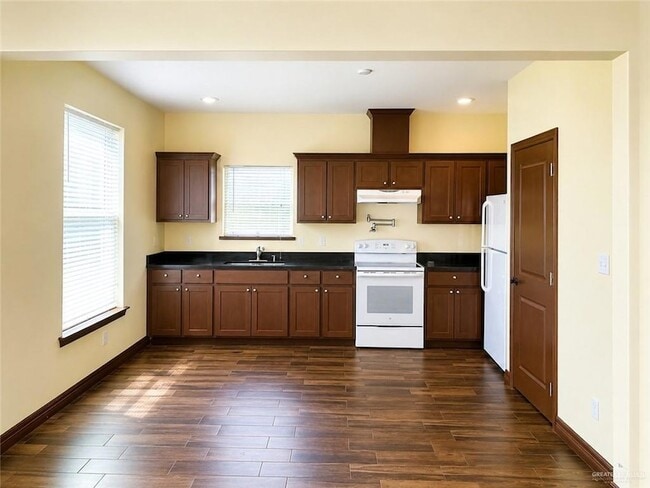 Photo - 215 Fig Dr Unit 4