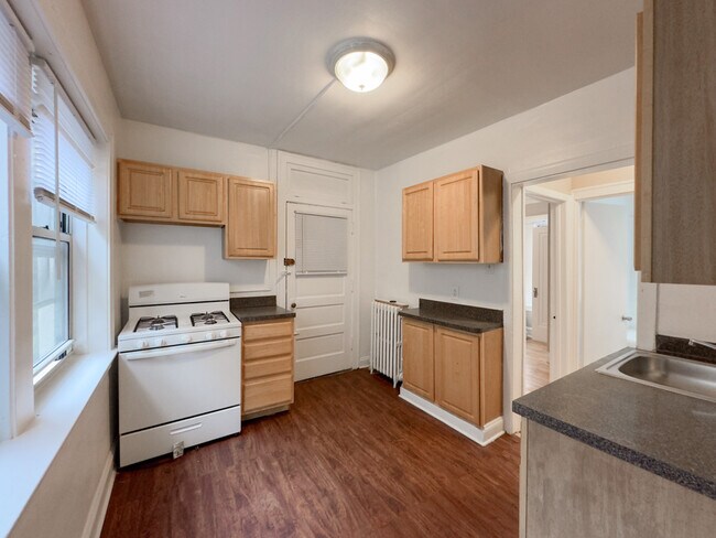 Photo - 6647.5 N Greenview Ave Unidad 3W