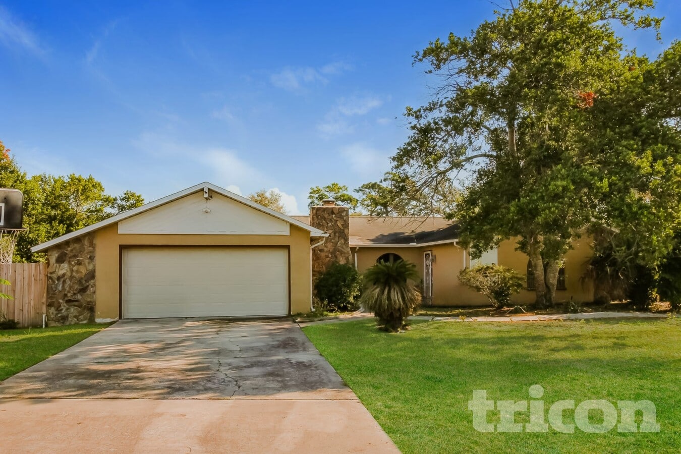 Photo - 1382 Valiant Ave