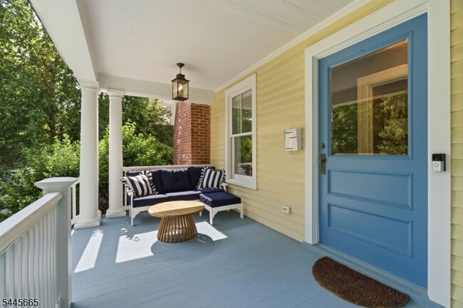 Photo - 40 Oakwood Ave