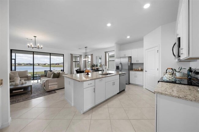 Photo - 1889 Saddlewood Cir