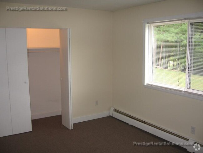 Building Photo - 89 Plympton St Unit 1 Rental